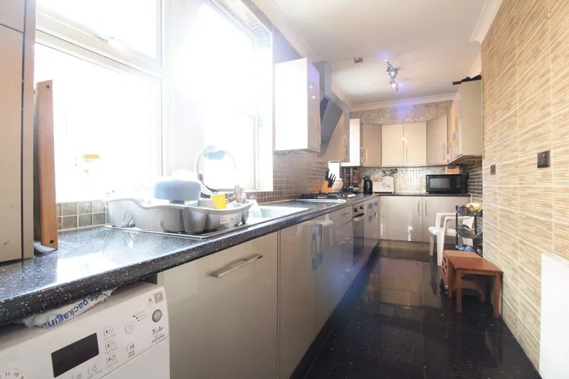 Stratford Road, Luton LU4 8NG, photo 6