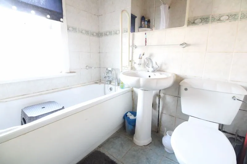 Stratford Road, Luton LU4 8NG, photo 9