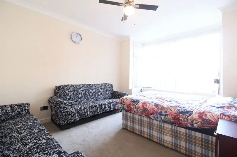 Stratford Road, Luton LU4 8NG, photo 8