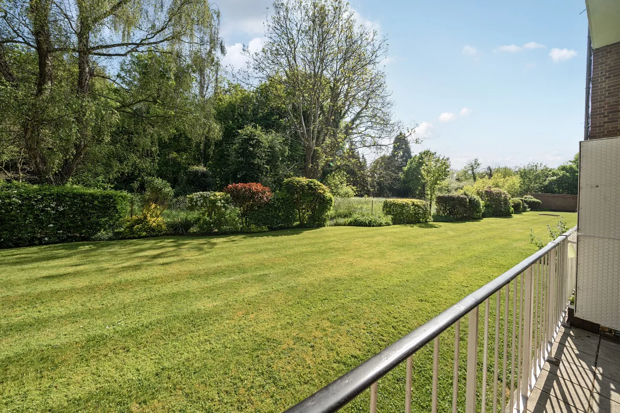 Bury Meadows, Rickmansworth, WD3, photo 12