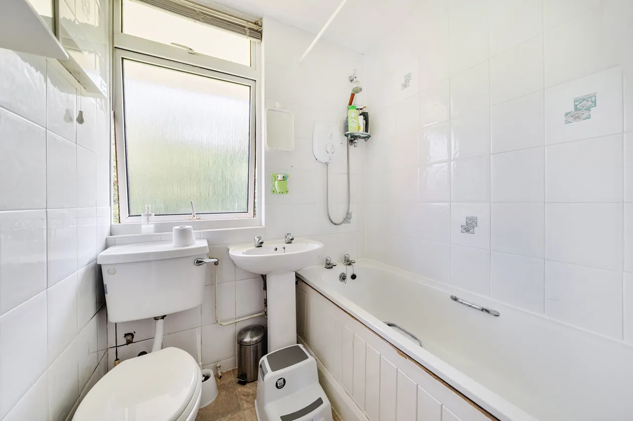 Bury Meadows, Rickmansworth, WD3, photo 8