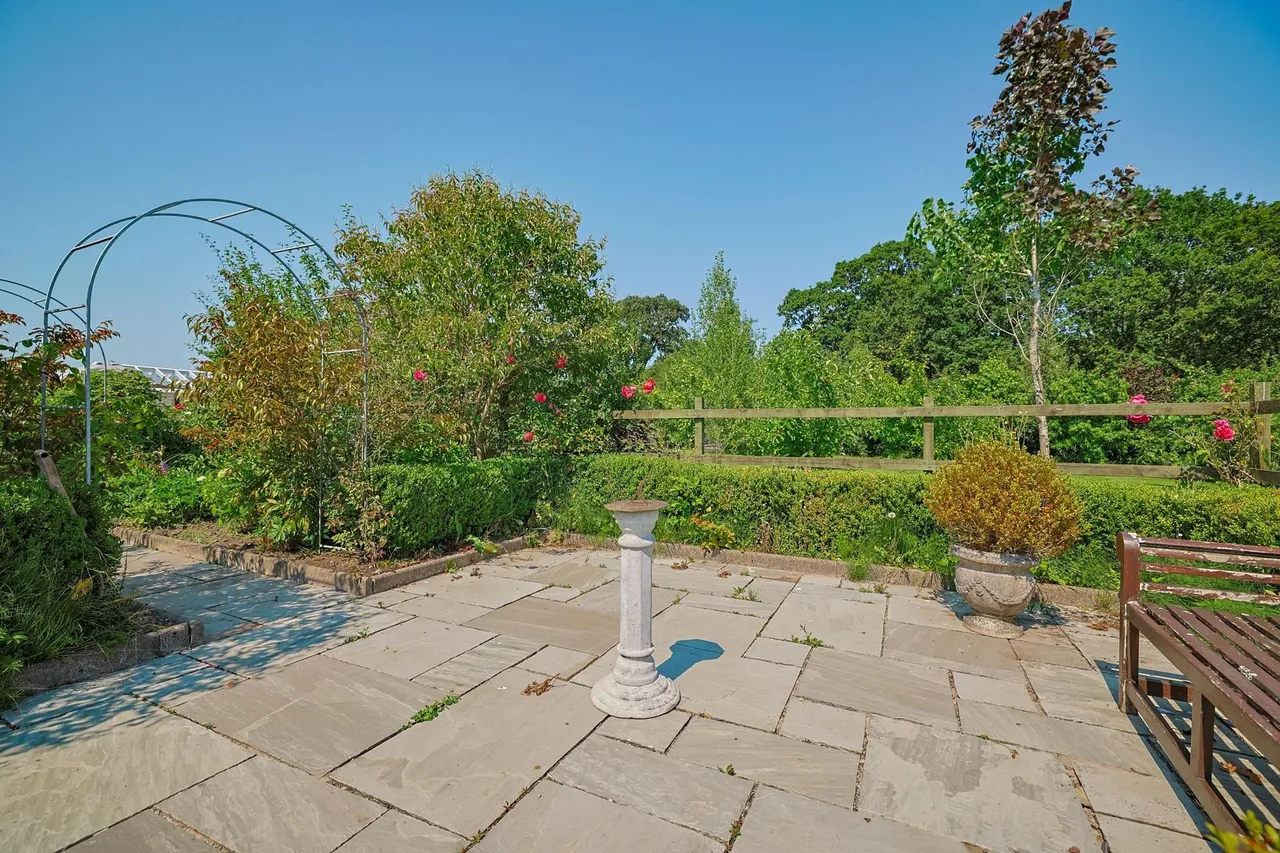 Golden Grove, Carmarthen, SA32, photo 37