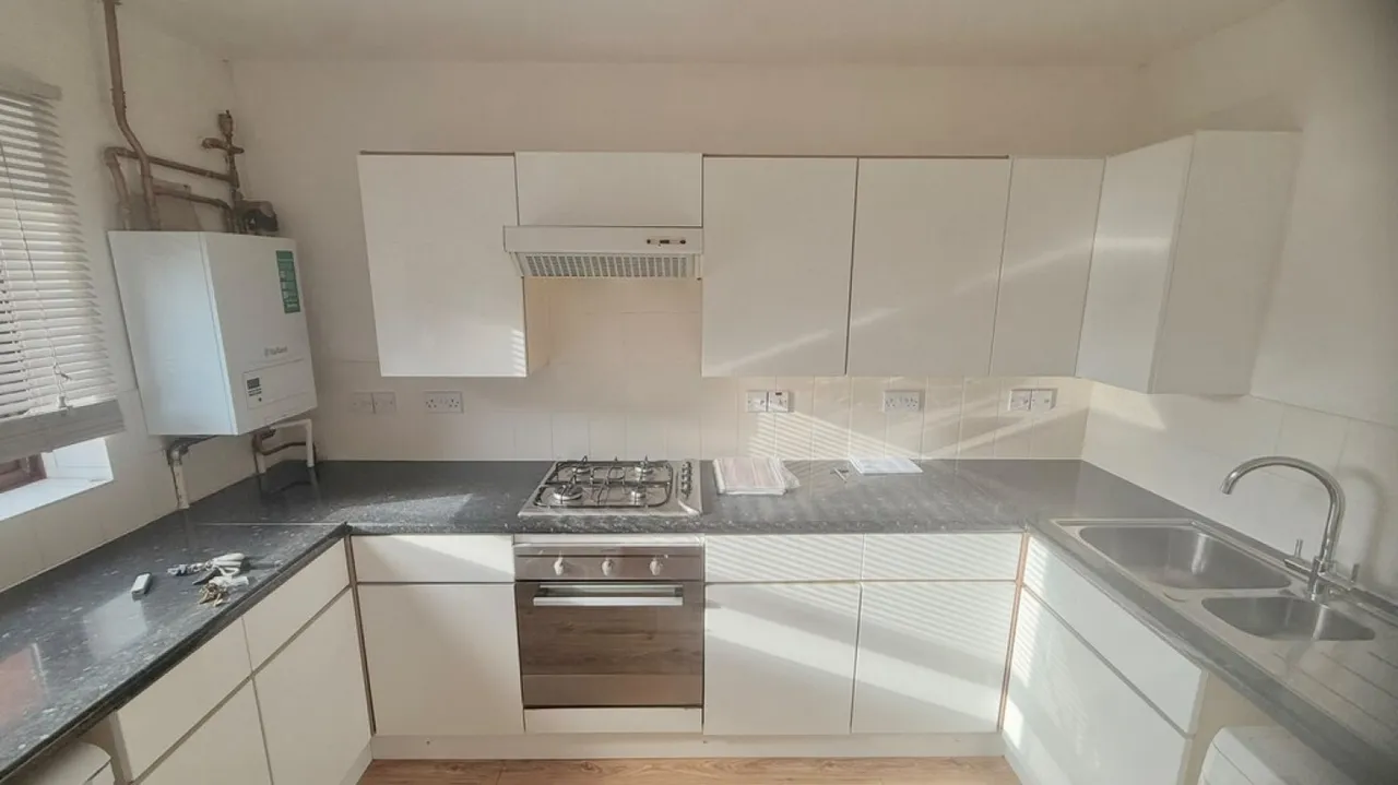 Treetops, Whyteleafe, CR3, photo 2