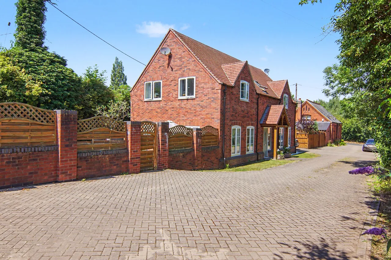 Chapel Gardens, Allesley, CV5, photo 36