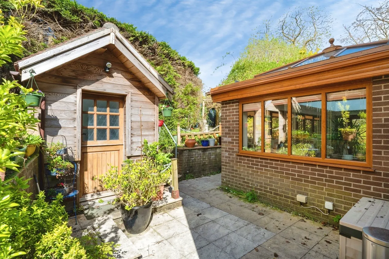 Clydach Road, Swansea, SA6, photo 20