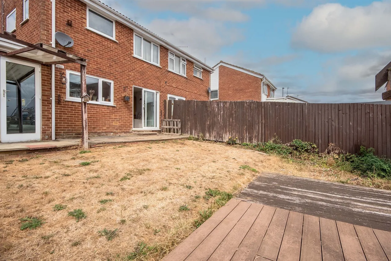 Millholm Road, Kettering, NN14, photo 15