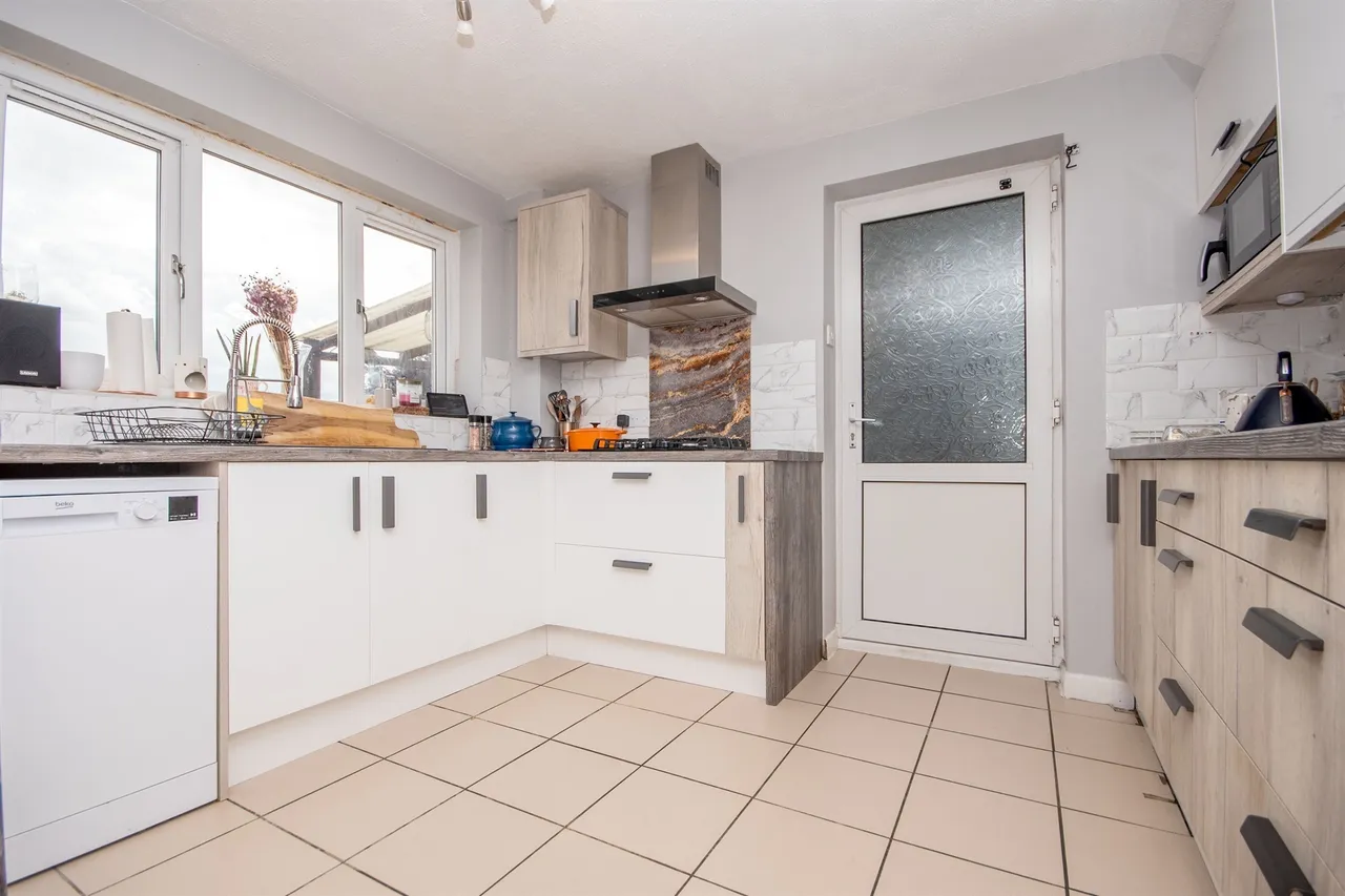 Millholm Road, Kettering, NN14, photo 5