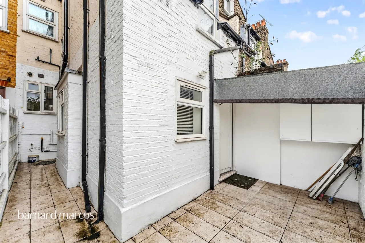 Mossbury Road, London, photo 10
