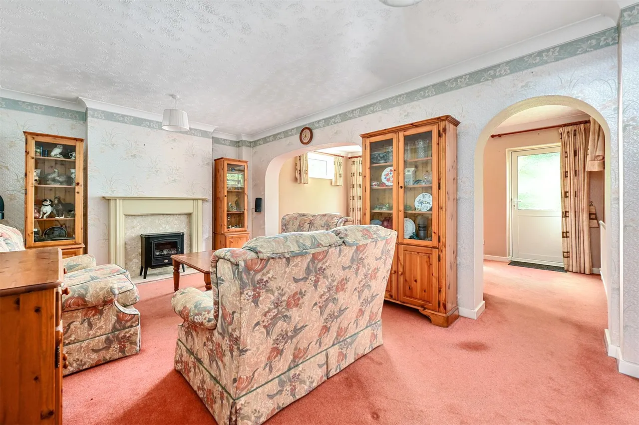 Northfield Close, Church Crookham, Fleet, Hampshire, GU52 6EE, photo 2