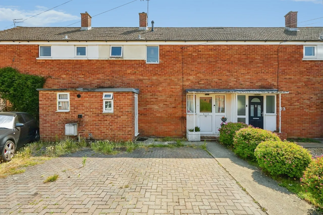 2 bed house for sale — Fairhaven Road, Bicester