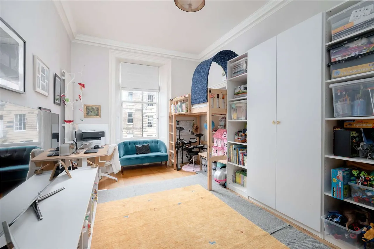 Royal Crescent, New Town, EH3, photo 13
