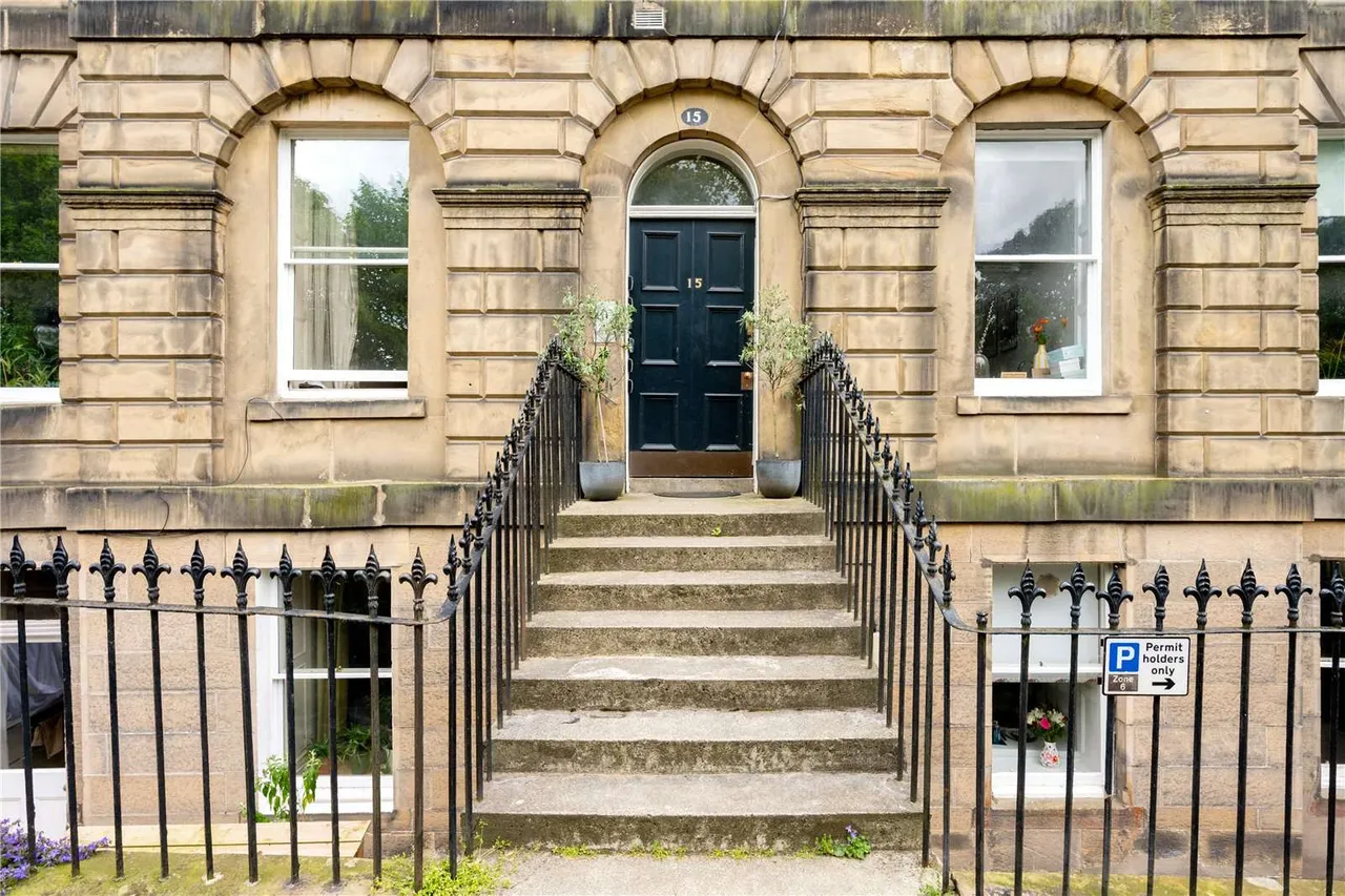 Royal Crescent, New Town, EH3, photo 2