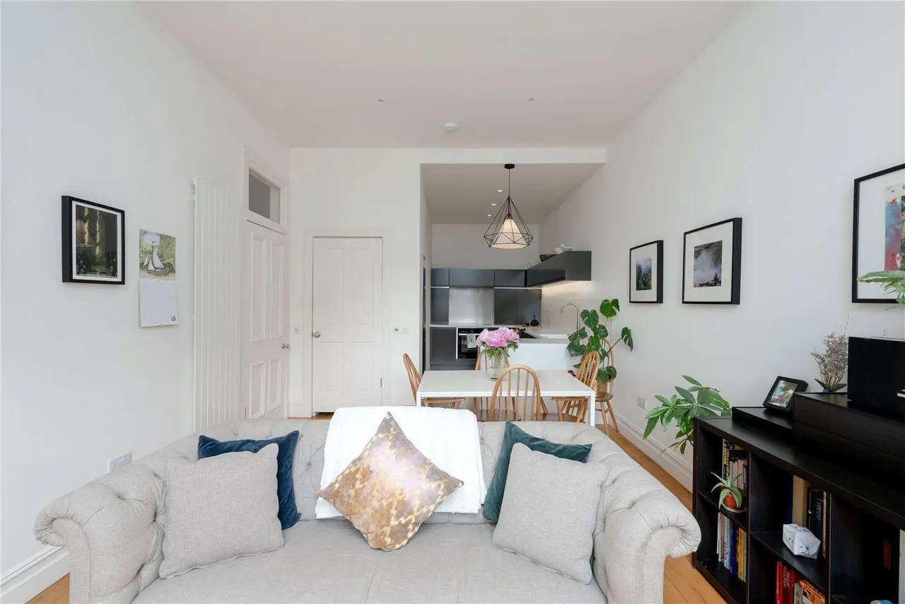Royal Crescent, New Town, EH3, photo 3