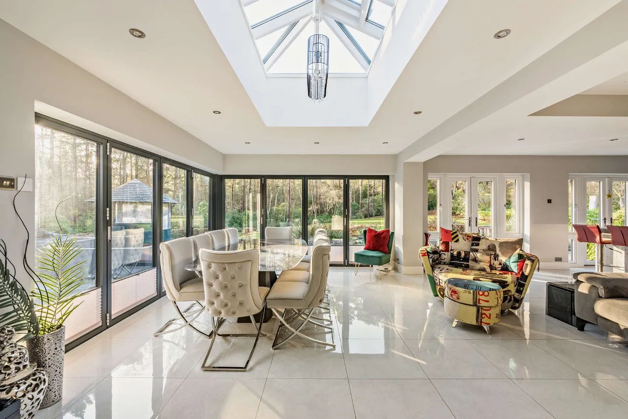 Long Hill, The Sands, Farnham, Surrey, GU10 1NG, photo 7