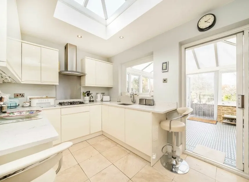 Linden Way, Shepperton, TW17, photo 7