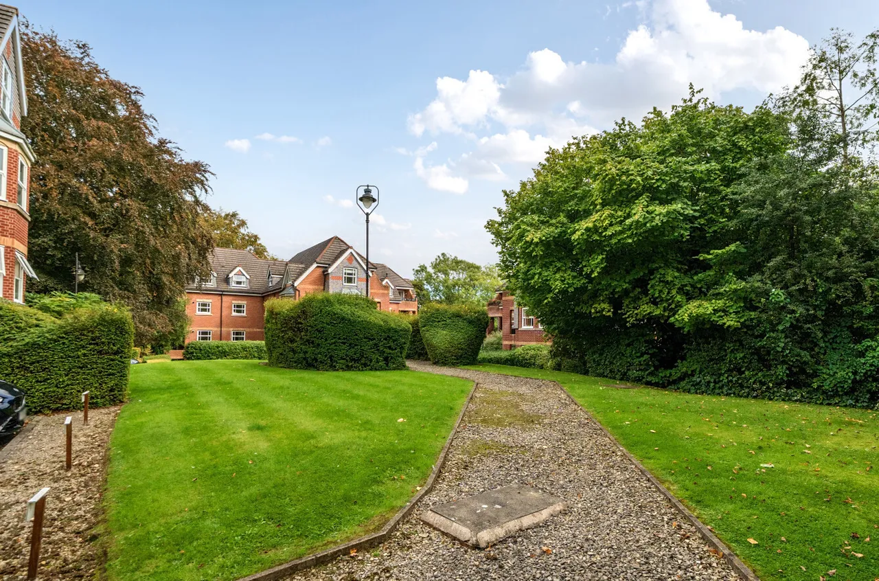 Allerton Park, Chapel Allerton, LS7, photo 15