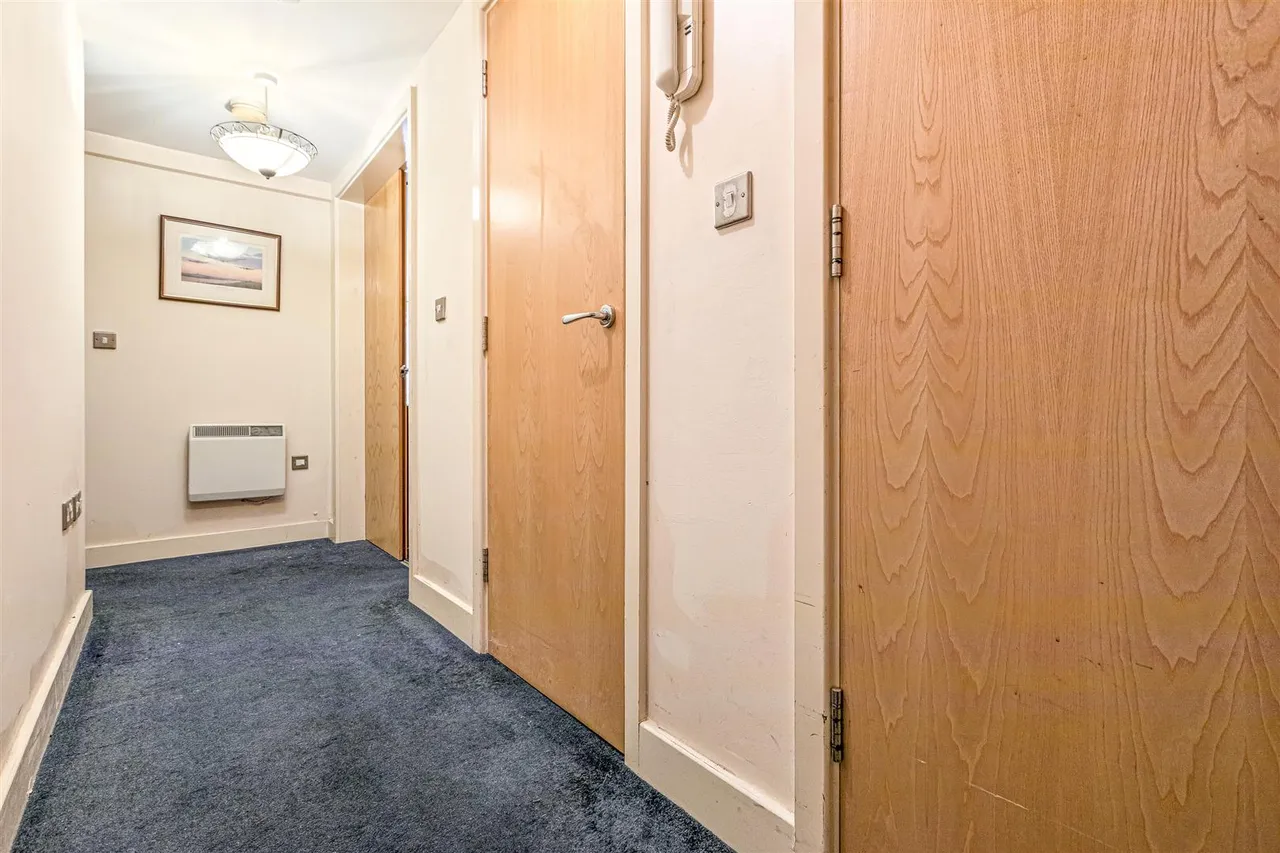 Knighton Park Road, Leicester, LE2, photo 5