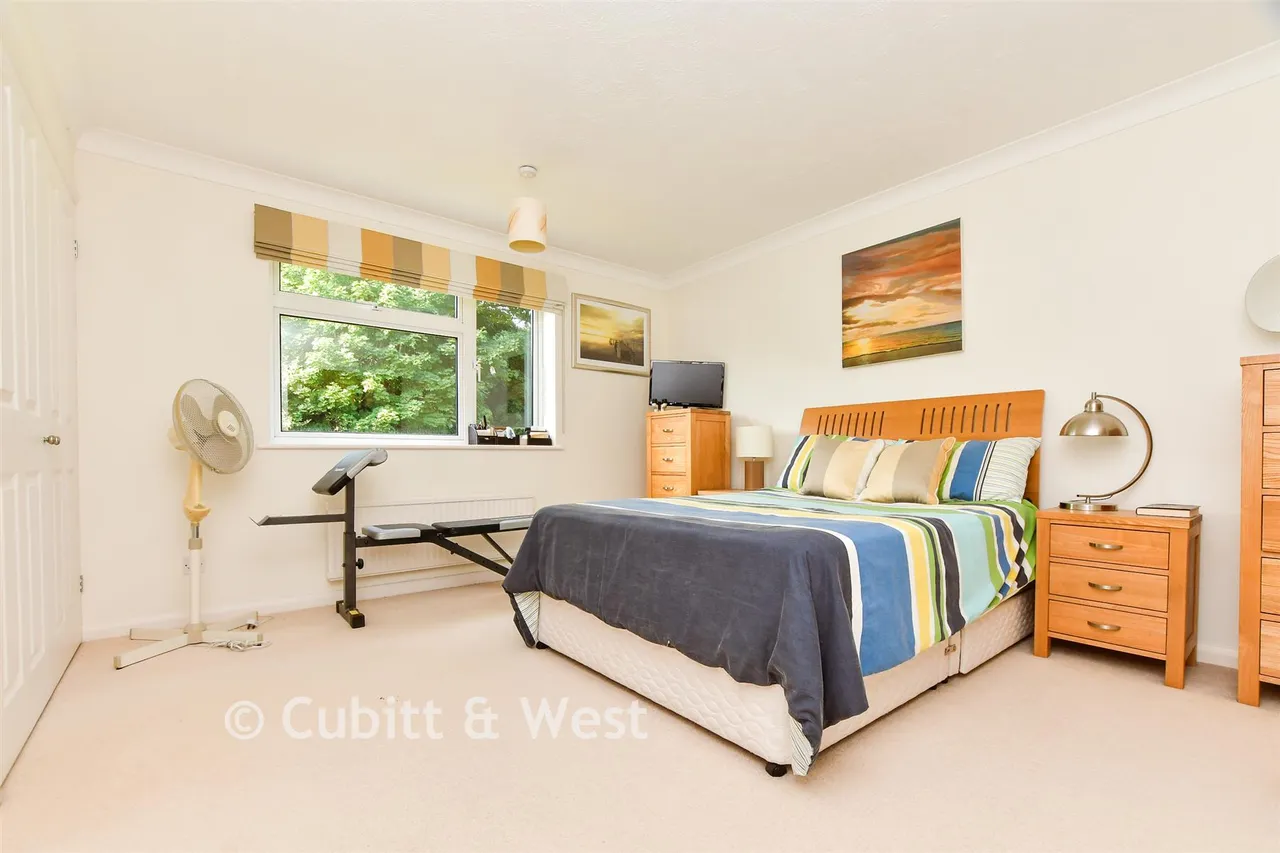 Knowle Lane, Cranleigh, GU6, photo 6