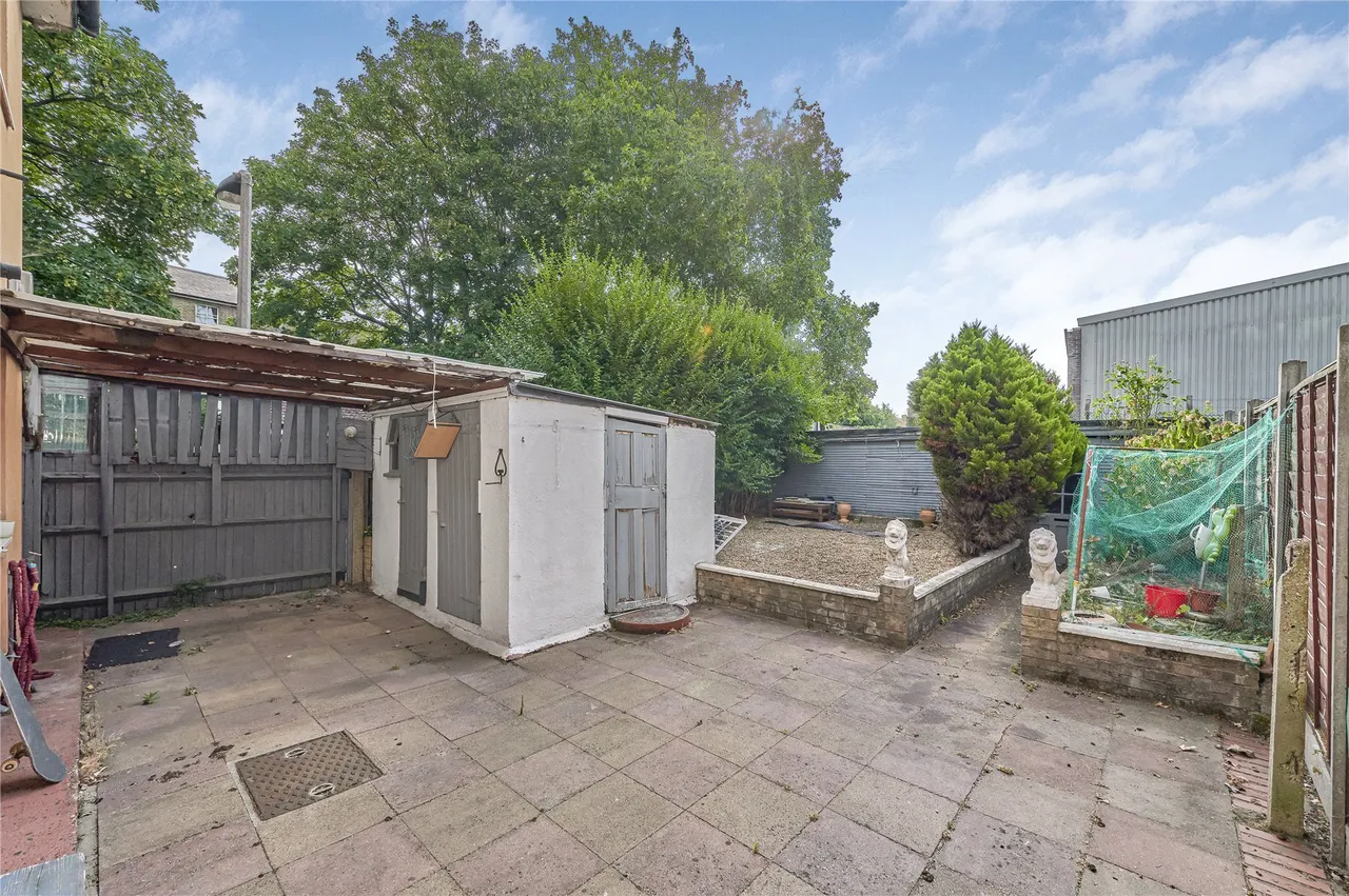 Gauden Close, London, SW4, photo 6