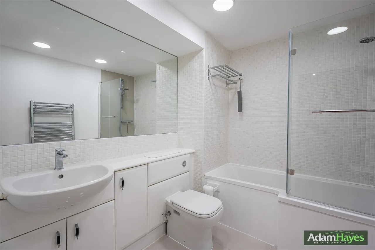 Kingsway, North Finchley, N12, photo 11
