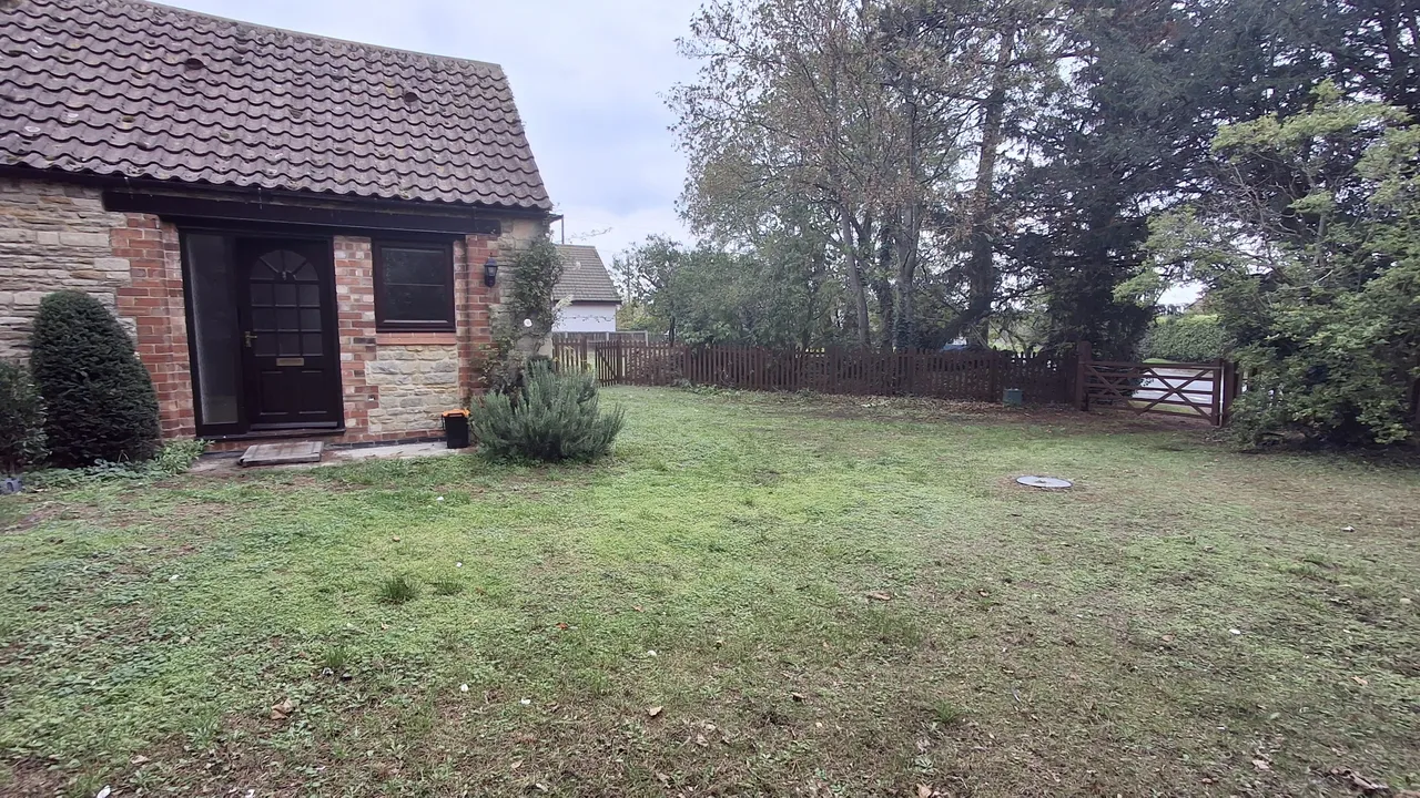 Moor Lane, Leasingham, NG34, photo 14