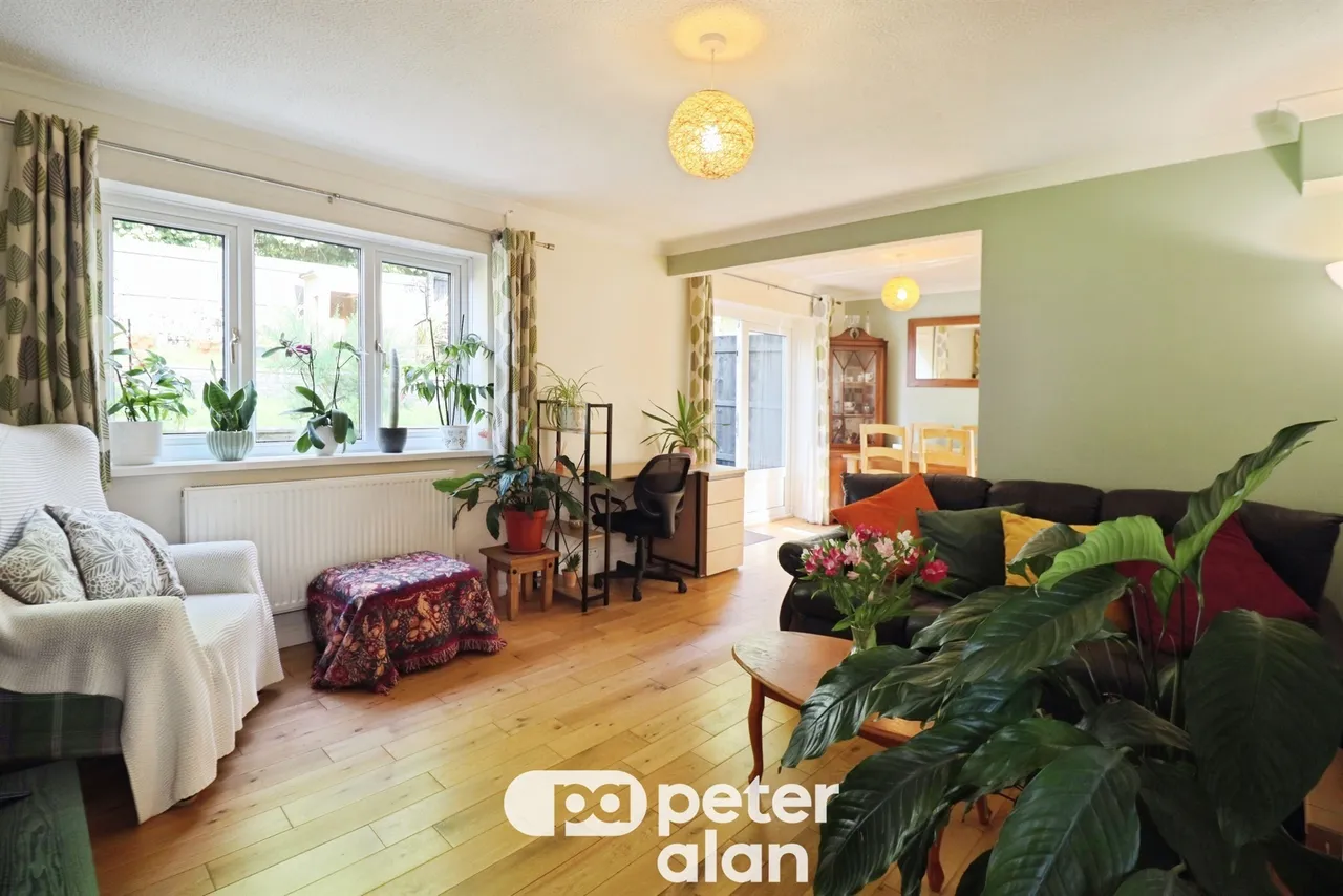 Pinecrest Drive, Cardiff, CF14, photo 3