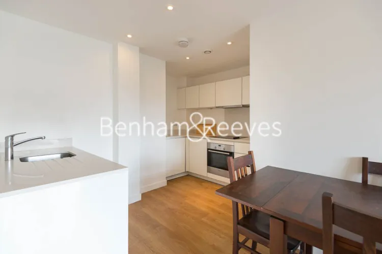 Sargasso Court, Bow, E3, photo 10