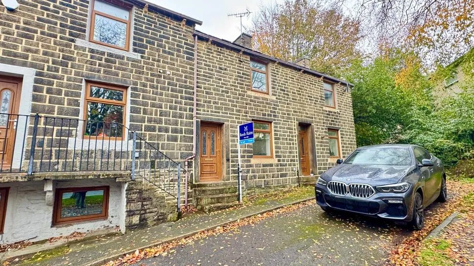 2 bed house to rent, Baron Street, Rossendale, BB4
