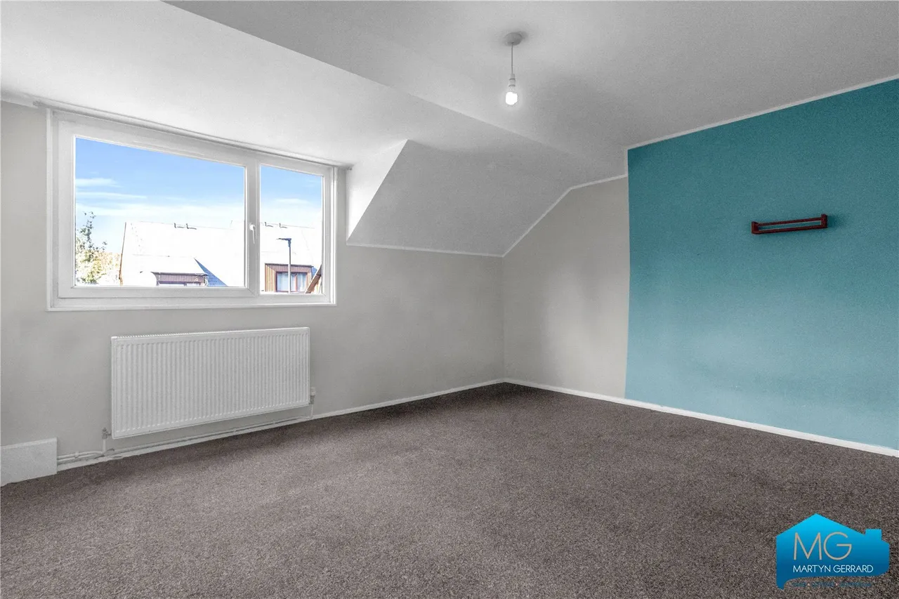 Cowper Gardens, Southgate, N14, photo 8