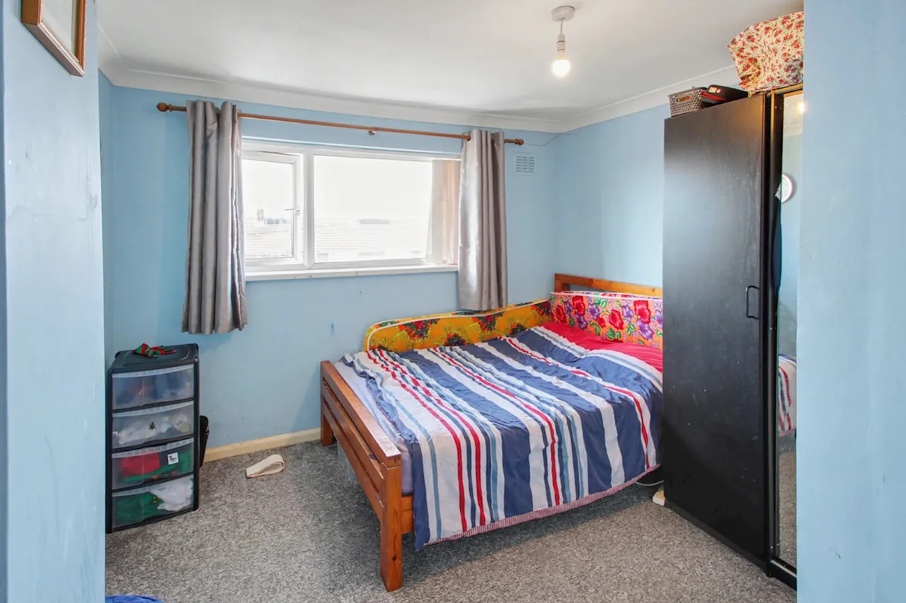 Llanrumney Avenue, Cardiff, photo 6