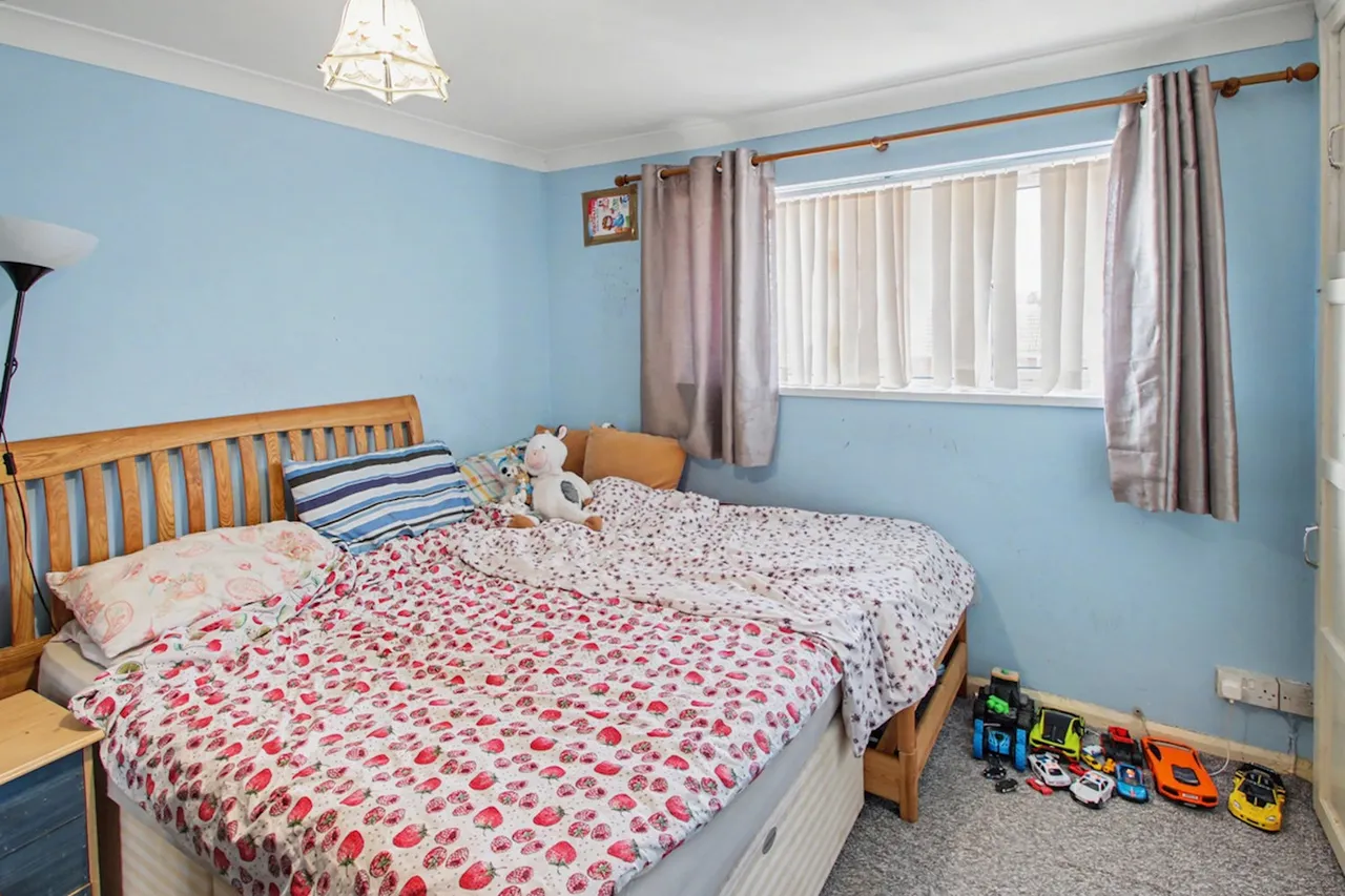 Llanrumney Avenue, Cardiff, photo 7