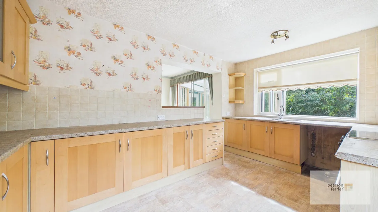 Brandle Avenue, Bury, BL8 1DX, photo 6