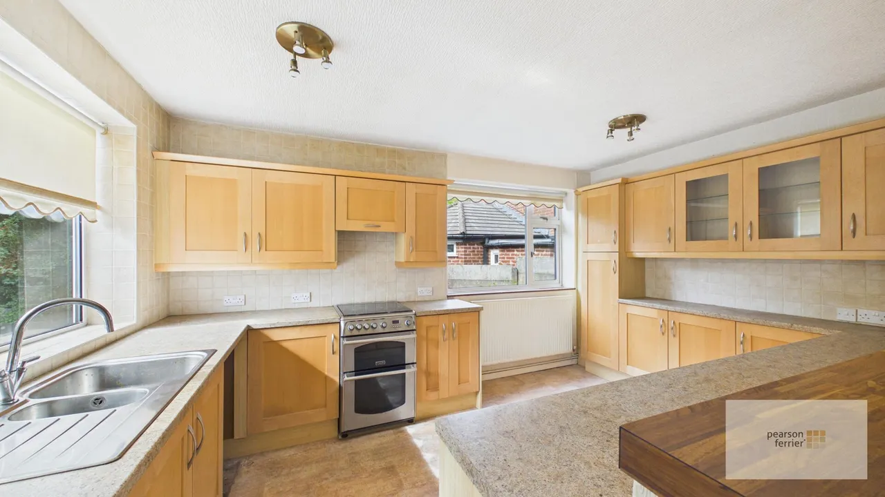 Brandle Avenue, Bury, BL8 1DX, photo 5