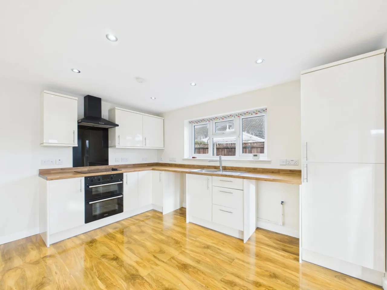 Clover Way, Gunton, photo 3