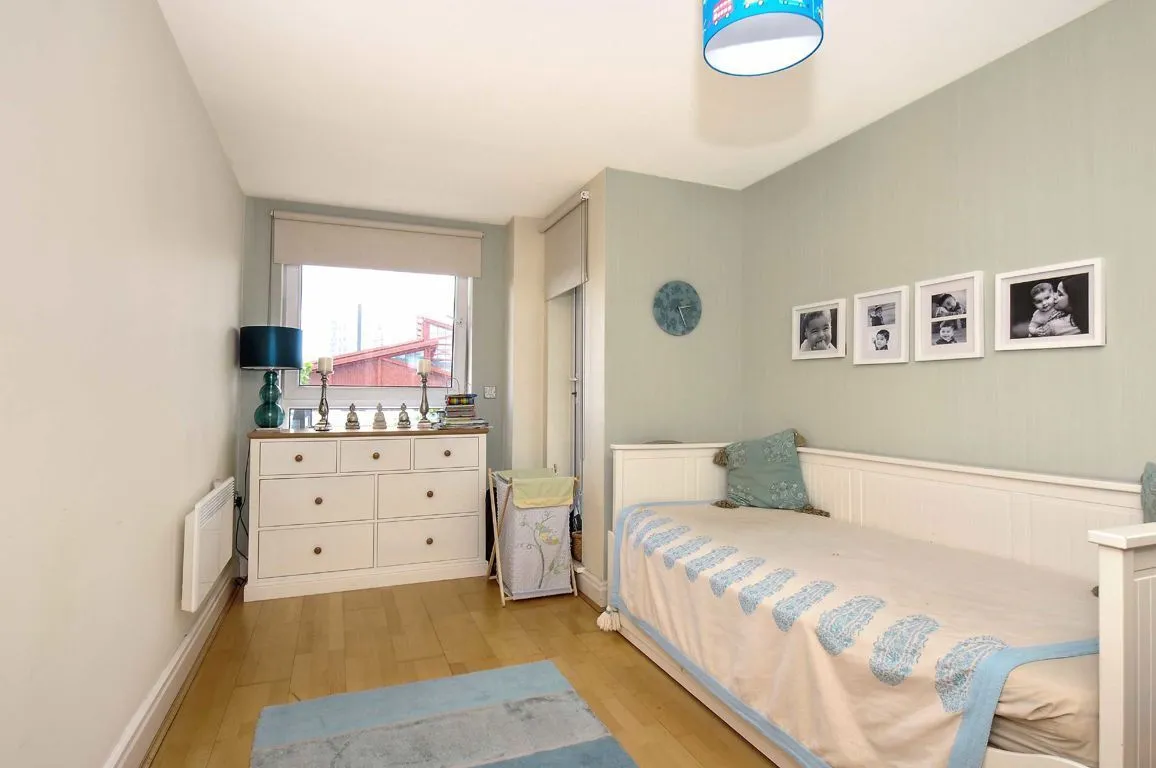 Smugglers Way, SW18, photo 5