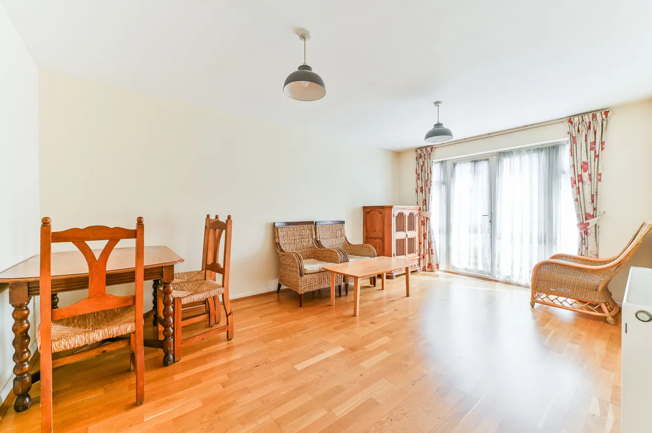 167c Brigstock Road, Thornton Heath, photo 2