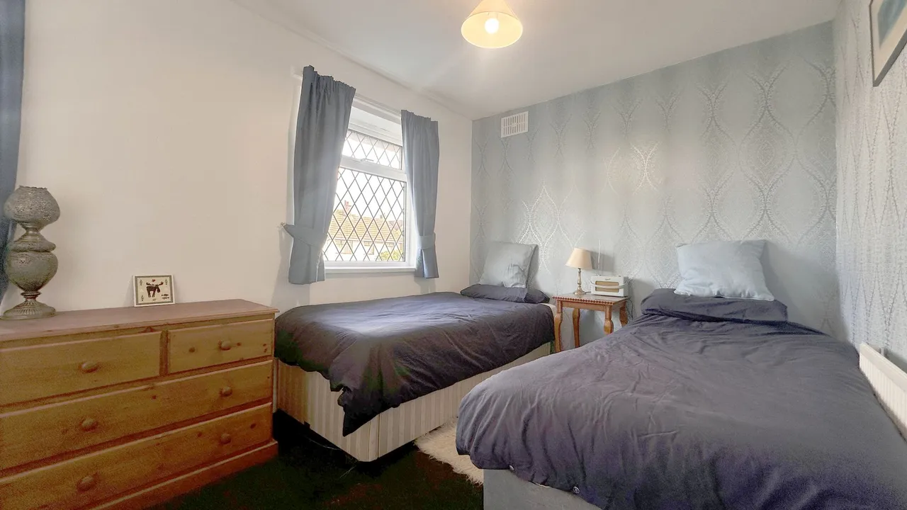 Merton Road, Stockport, photo 13