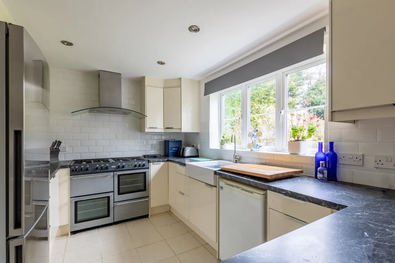 Heigham Court, Stanford in the Vale, SN7, photo 8