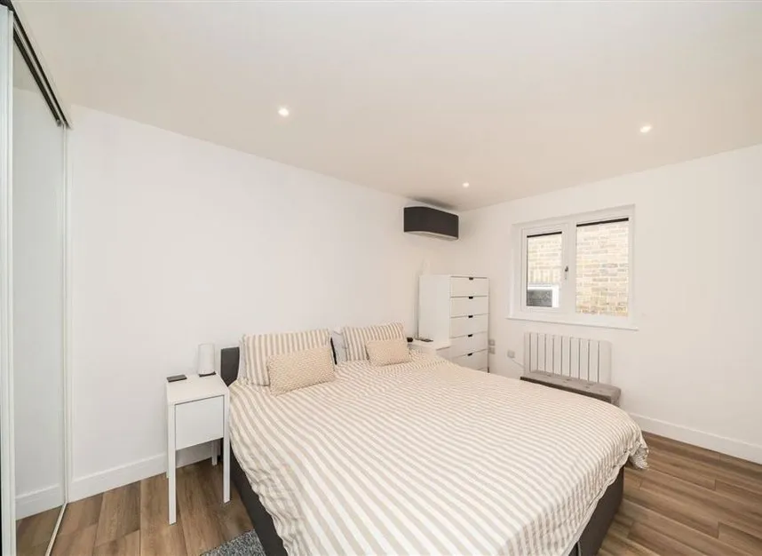 School Lane, Hampton Wick, KT1, photo 9