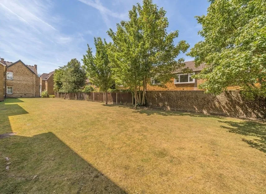 Ravens Close, Surbiton, KT6, photo 6