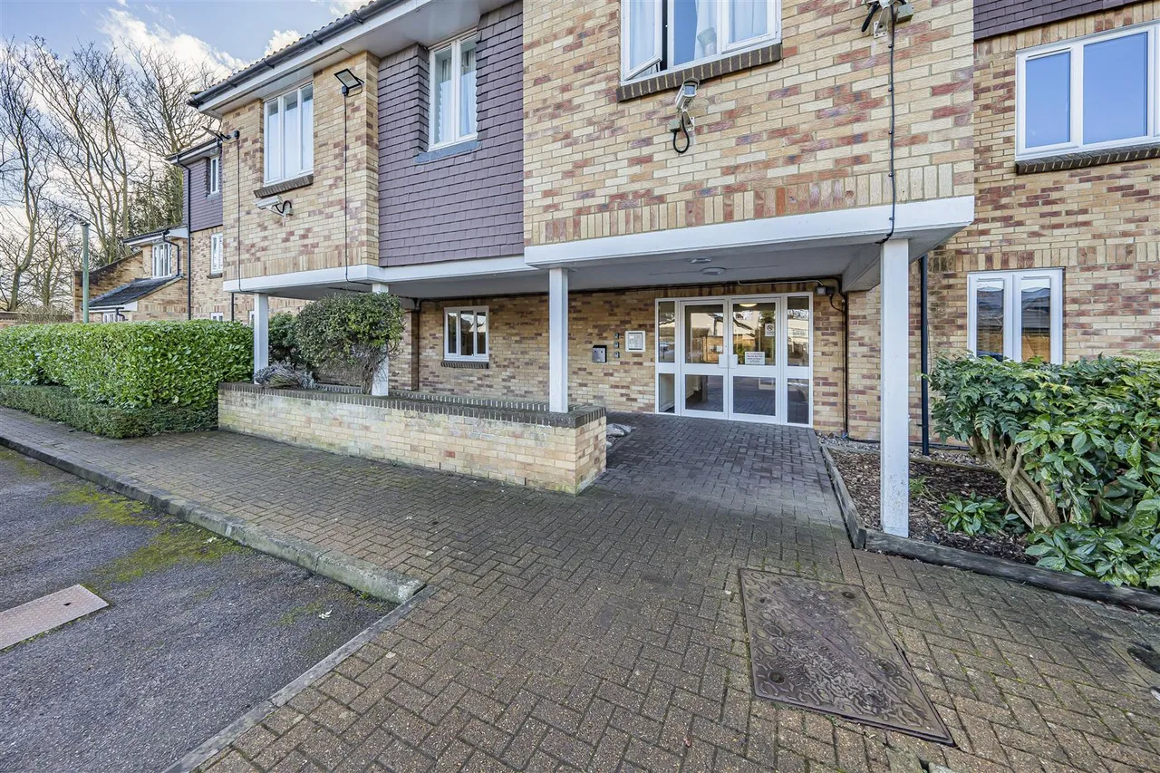 Byron Court, Windsor, Berkshire, SL4 4PU, photo 10