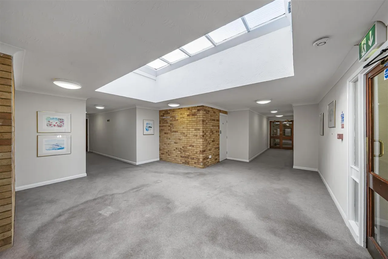 Byron Court, Windsor, Berkshire, SL4 4PU, photo 12