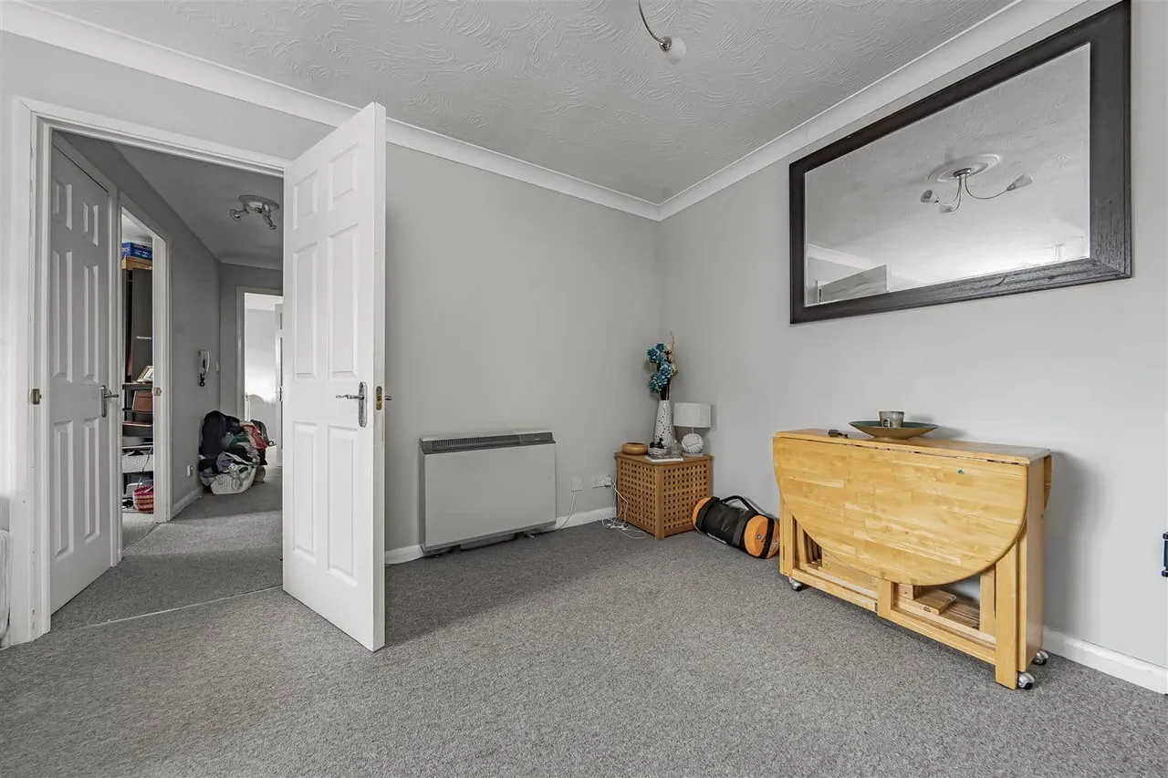 Byron Court, Windsor, Berkshire, SL4 4PU, photo 8
