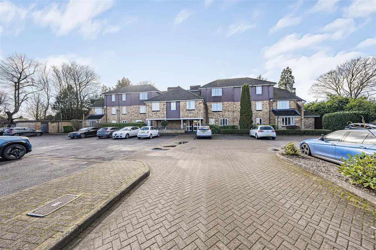 Byron Court, Windsor, Berkshire, SL4 4PU, photo 14