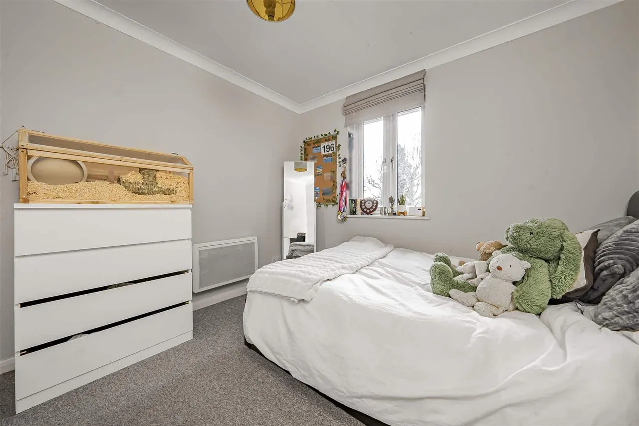 Byron Court, Windsor, Berkshire, SL4 4PU, photo 4