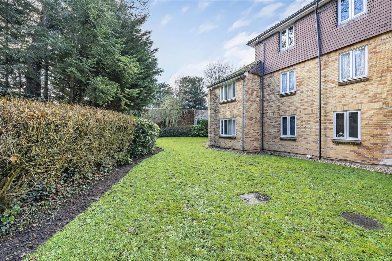 Byron Court, Windsor, Berkshire, SL4 4PU, photo 11