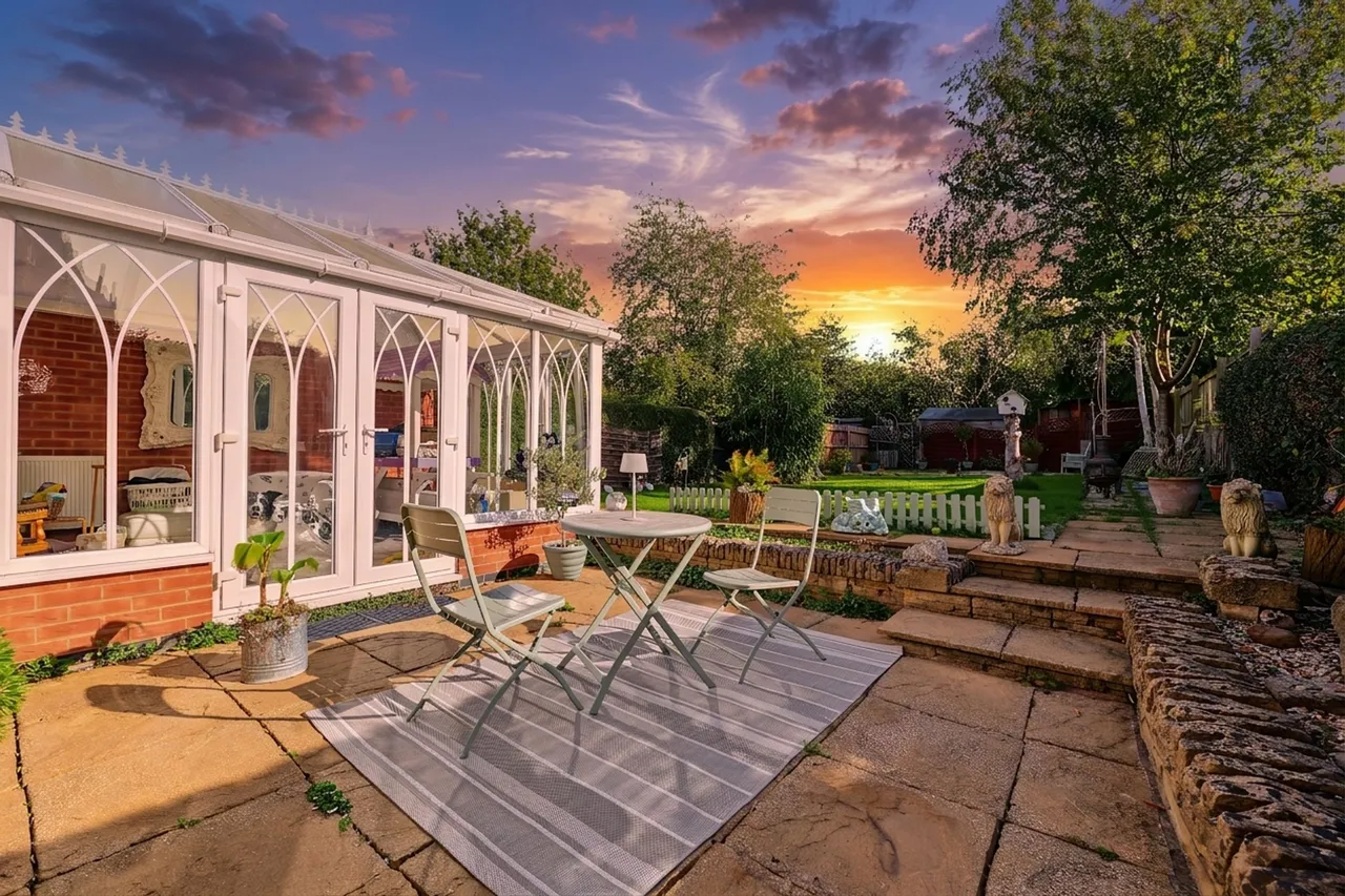 Randles Close, Bushby, LE7, photo 11