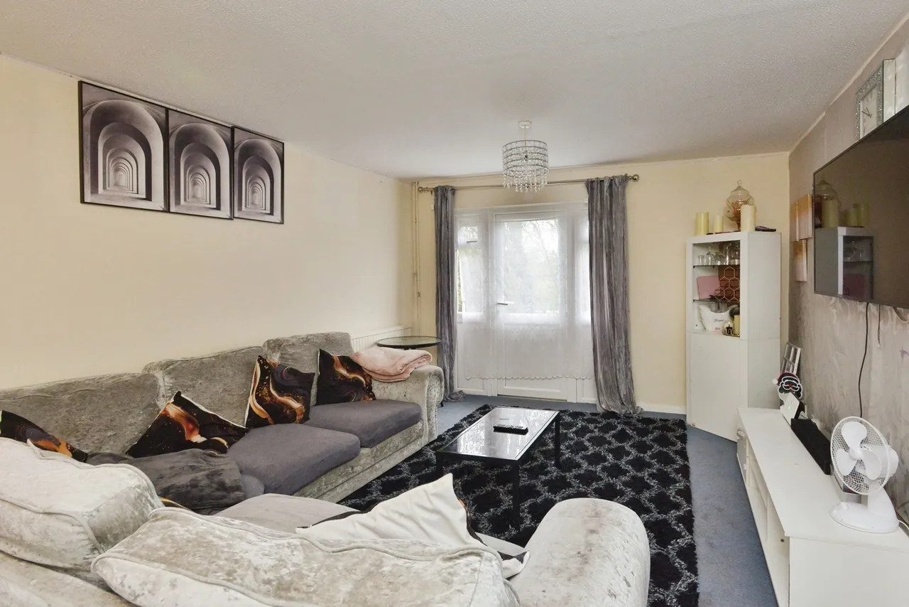 Shackleton Place, Oldbrook, Milton Keynes, Buckinghamshire, MK6, photo 5