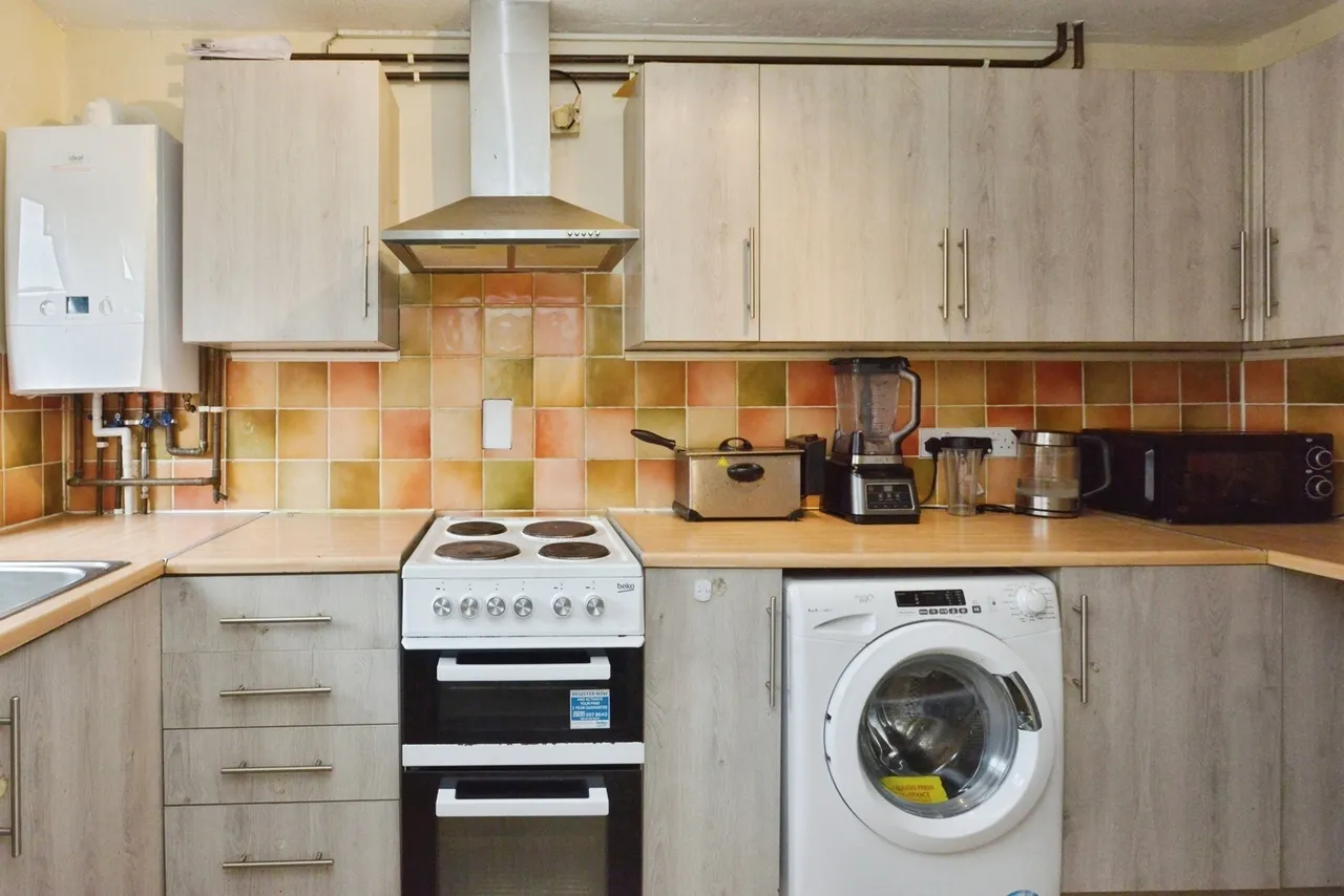 Shackleton Place, Oldbrook, Milton Keynes, Buckinghamshire, MK6, photo 8