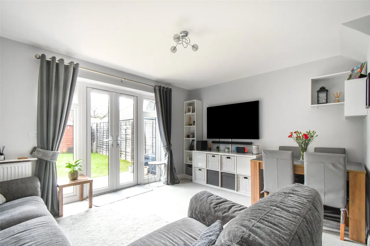 Unwin Close, Hook, Hampshire, RG27 9FL, photo 10